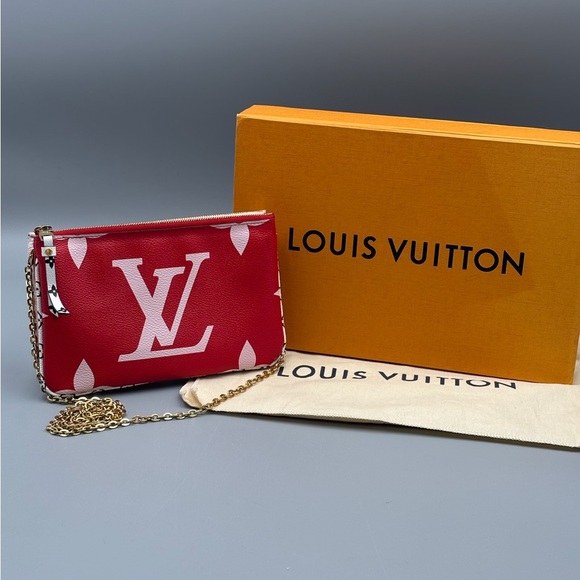 Louis Vuitton Handbags - Louis Vuitton double Pochette rouge crossbody